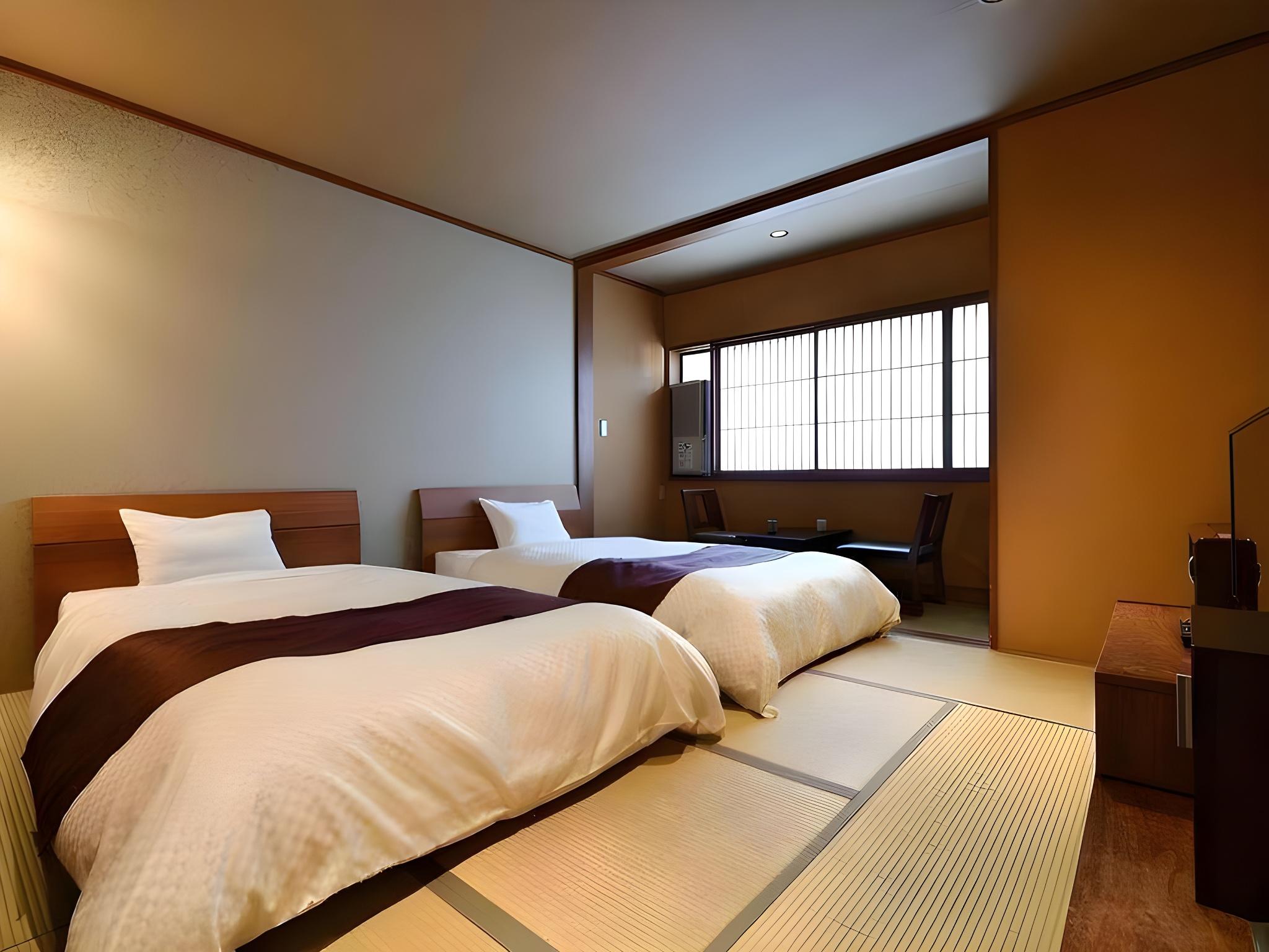 Semi Room, 2 Semi Double Beds, Adult Only, Smoking