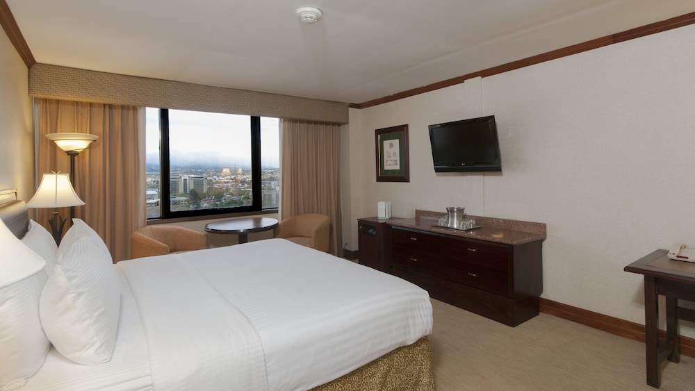 Delta Hotels by Marriott San Jose Aurola 14/50