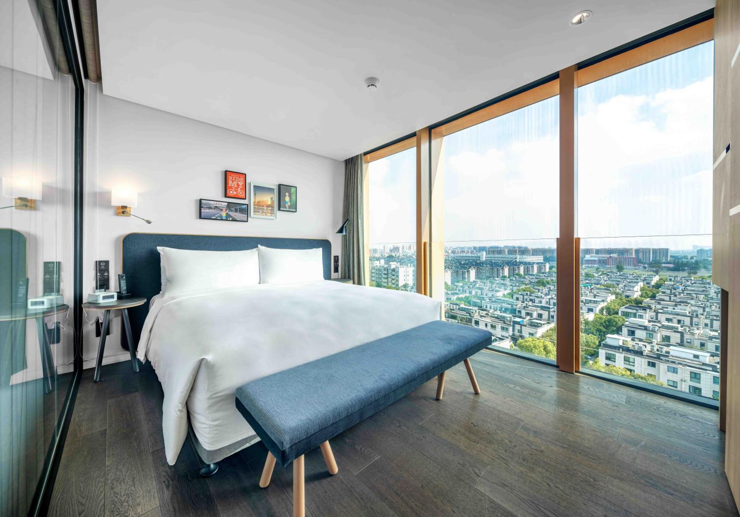 HABITAT SUITE