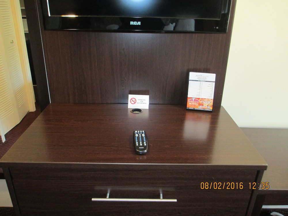 Regal Inn Chicago O Hare Airport 30/58