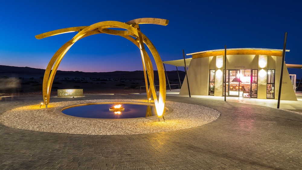 The Desert Grace, Gondwana Collection Namibia (PTY 57/58