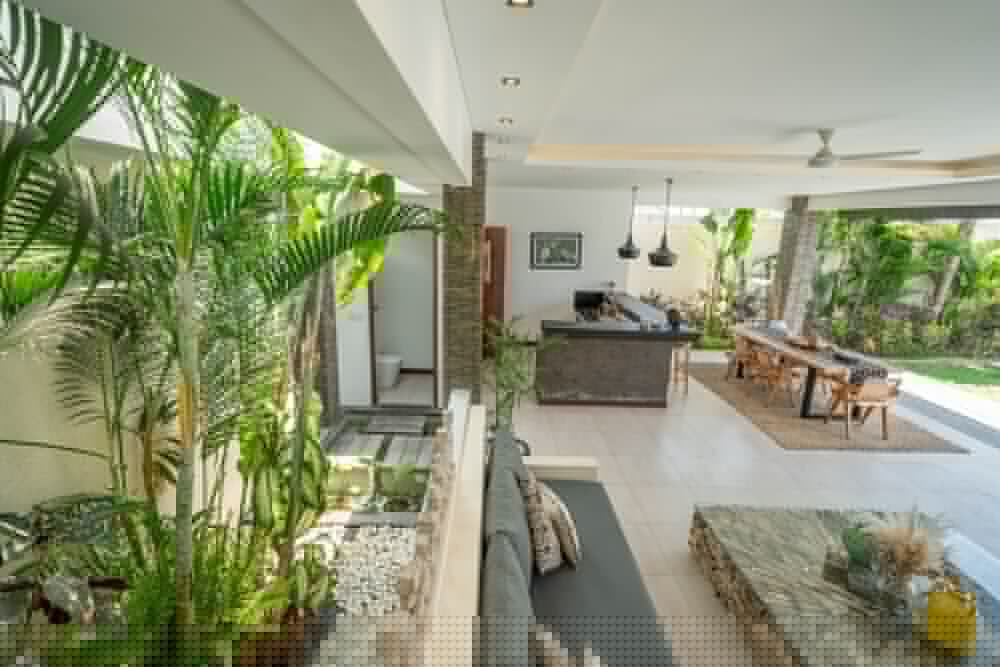 Villa Tira 9/71