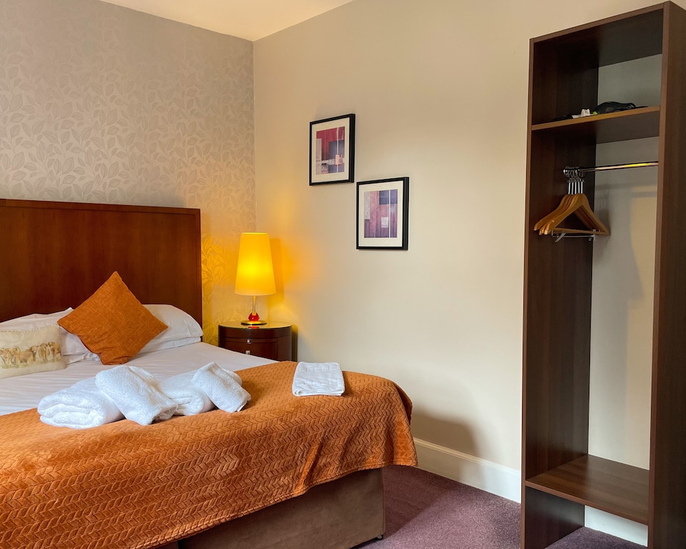 The Speyside Hotel 10/62