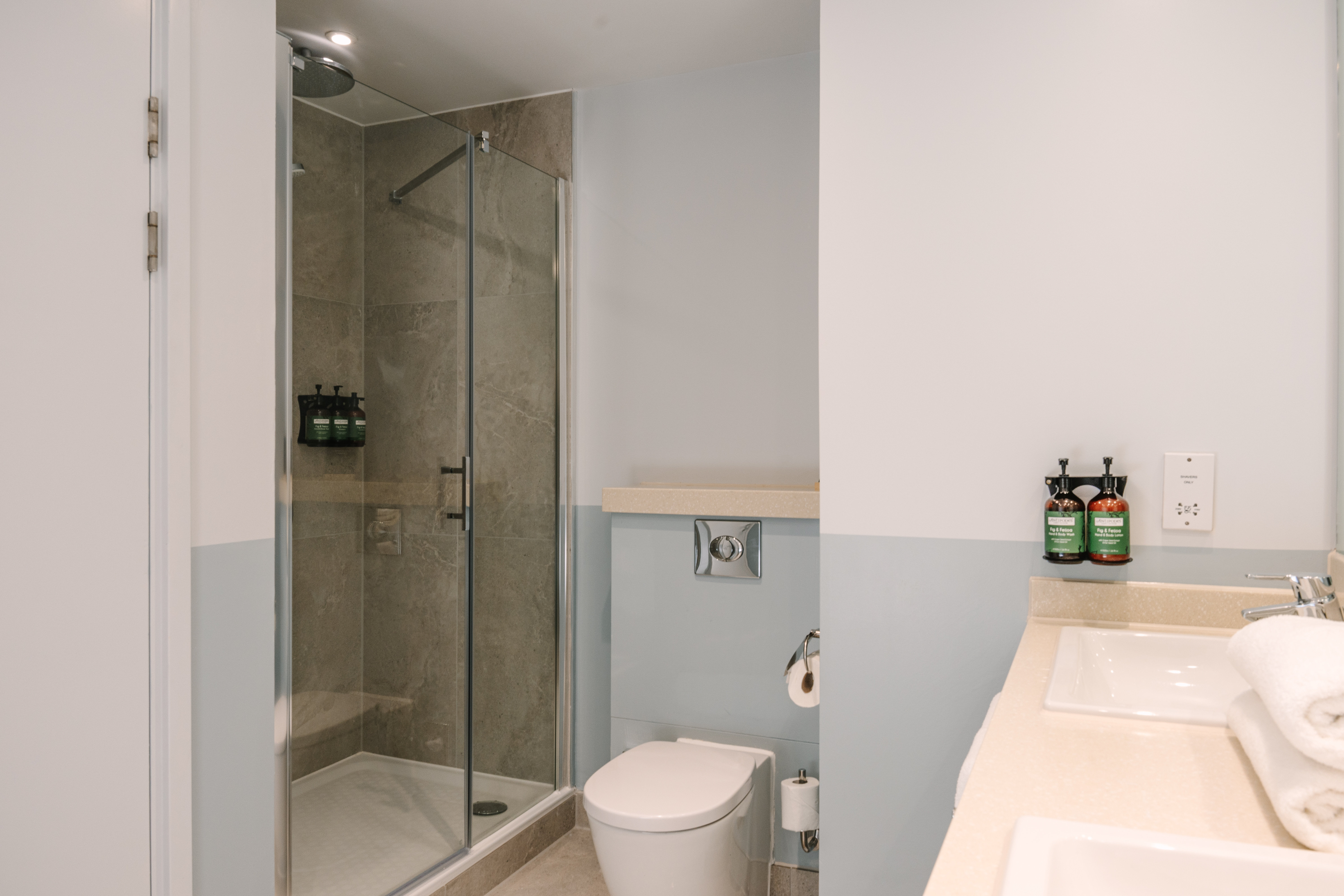 Luxury, Executive, Suite