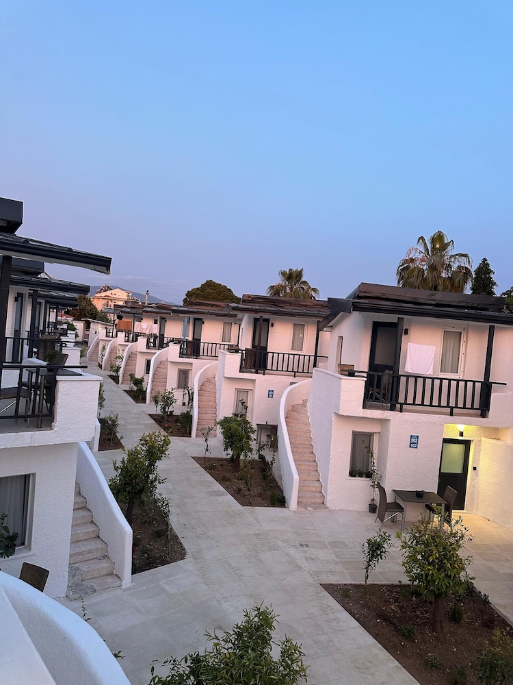 LETOON酒店(HOTEL LETOON) 图片1