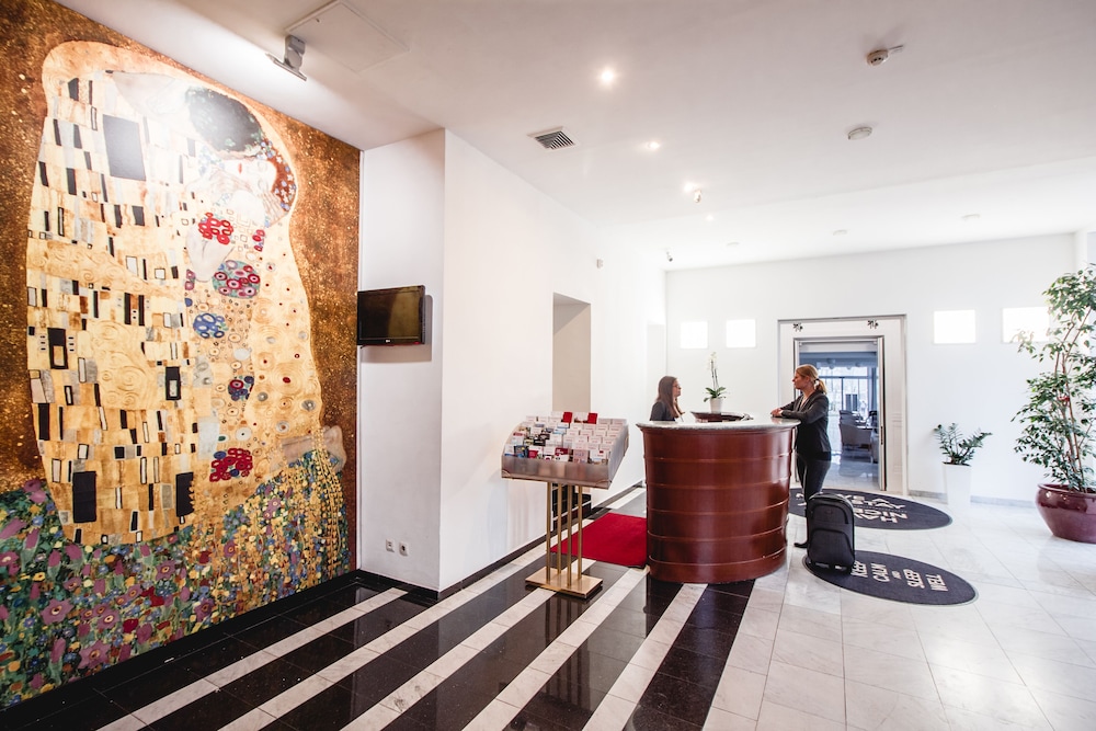 Hotel Allegro 2/53