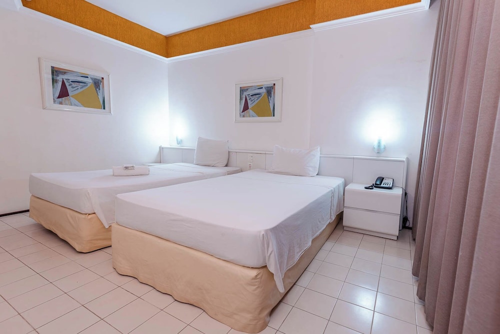 ROOM, SINGLE