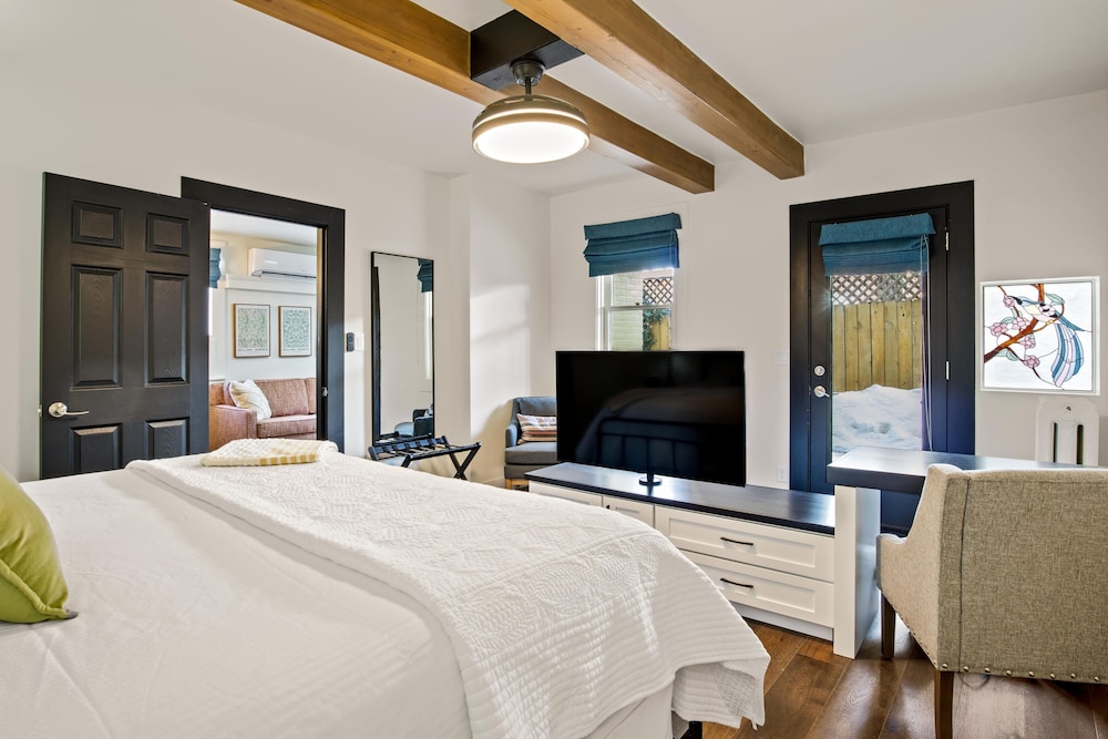 Bespoke Inn Flagstaff 18/50
