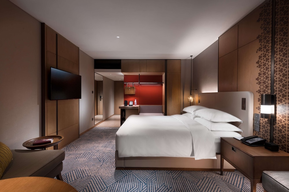 Hilton Beijing 25/85