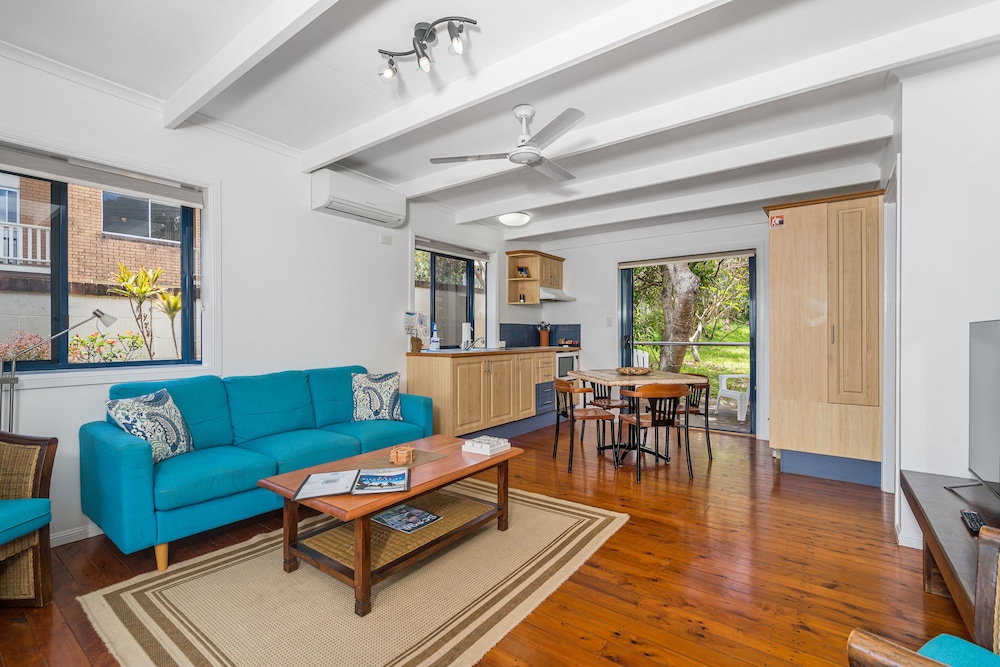 CLUB YAMBA LUXURY HOLIDAY VILLAS 37/64