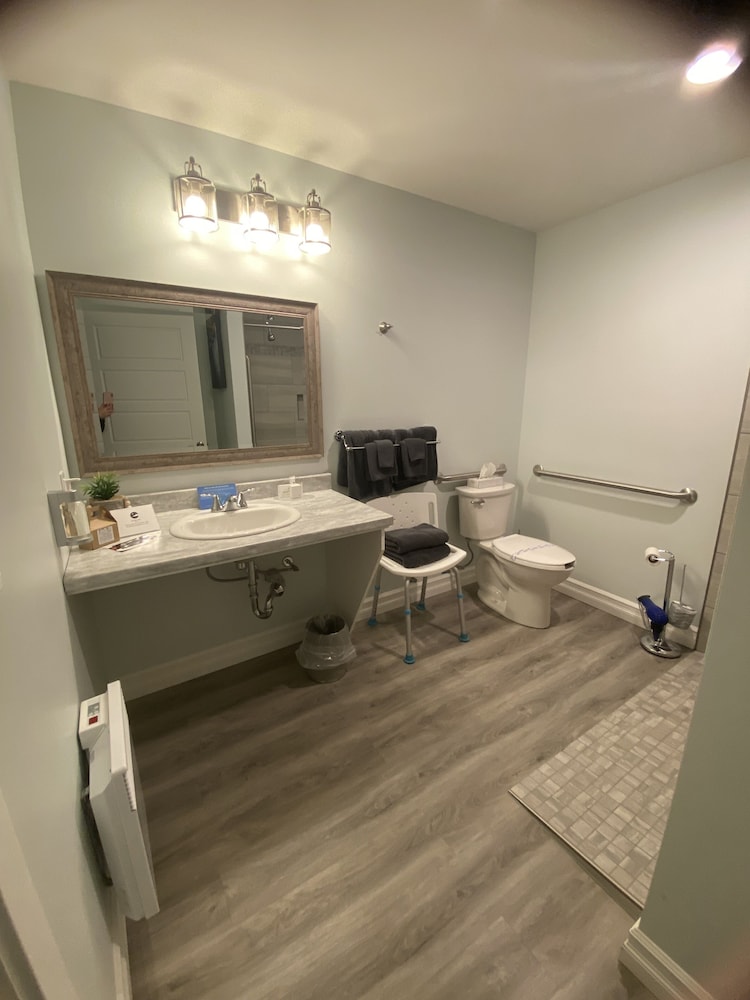 Ocean View Hotel 50/50