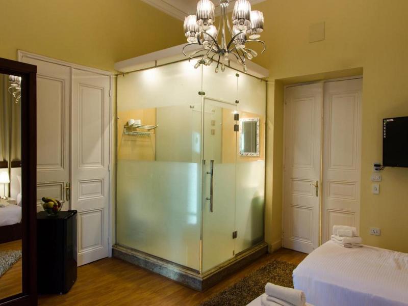 Room, Double Bed