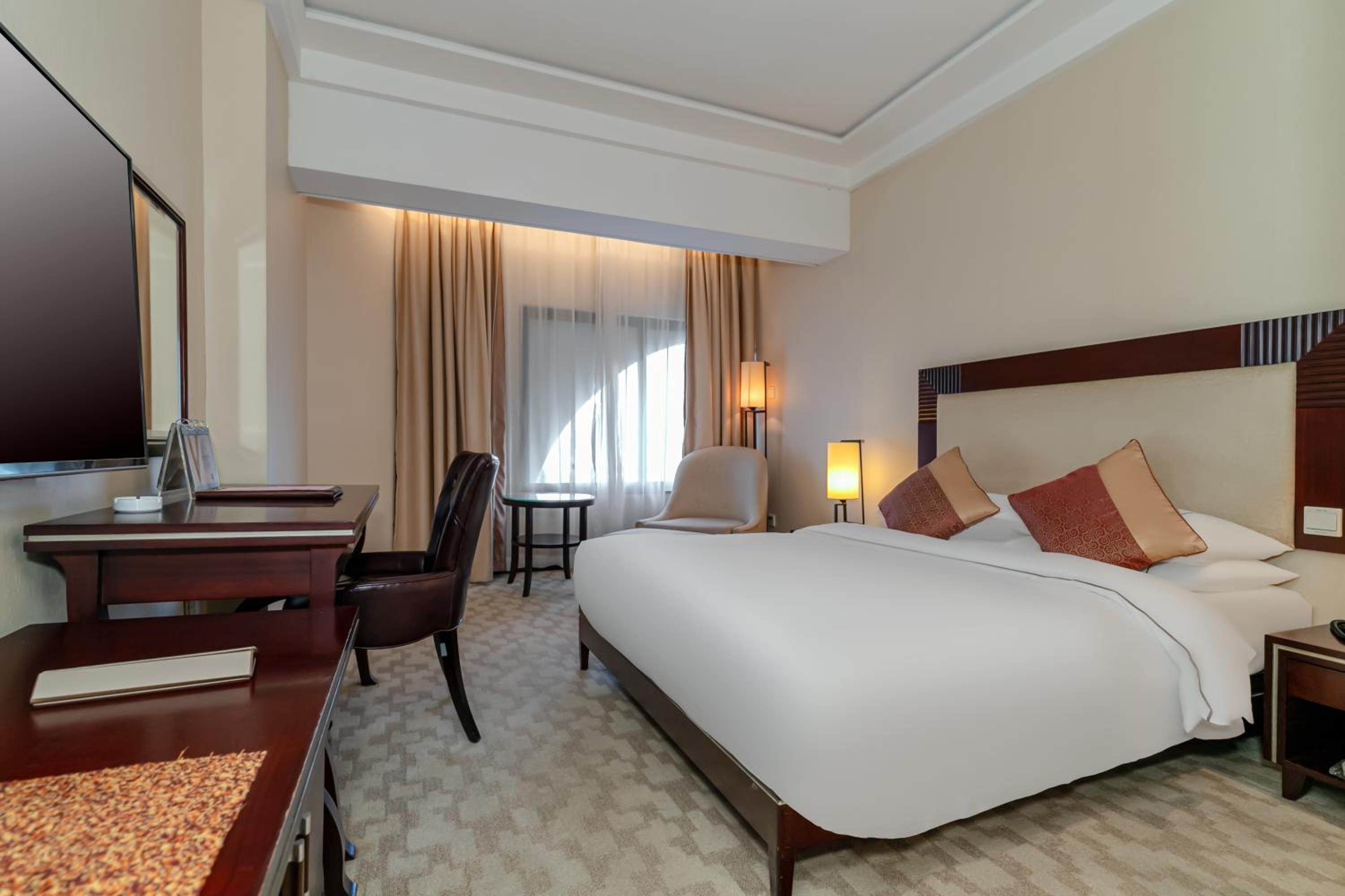 Yue, Standard, Double Bed