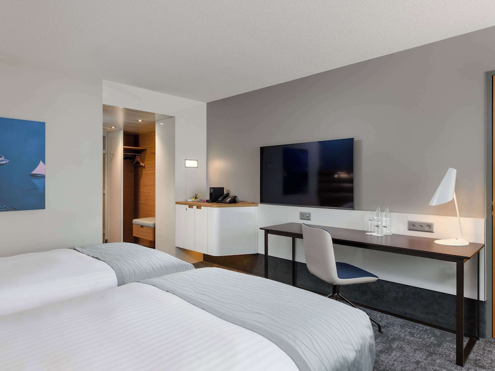 SUPERIOR, TWIN BEDS