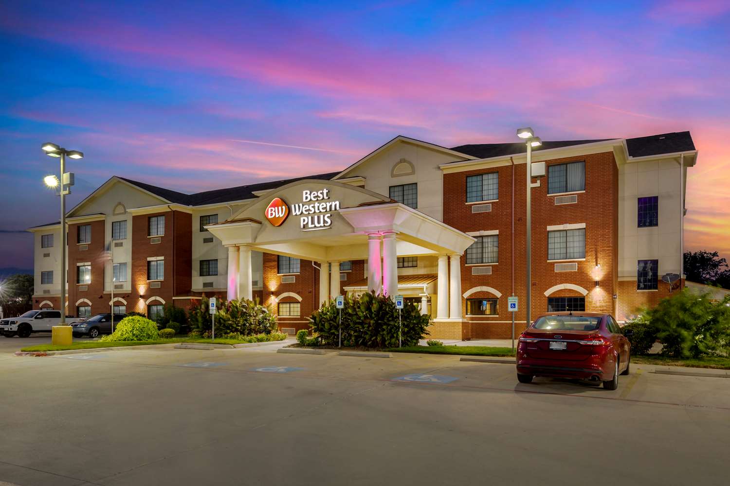 Best Western Plus Sweetwater Inn & Suites 2/24