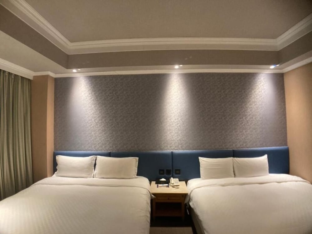 All Fun Business Hotel 9/46