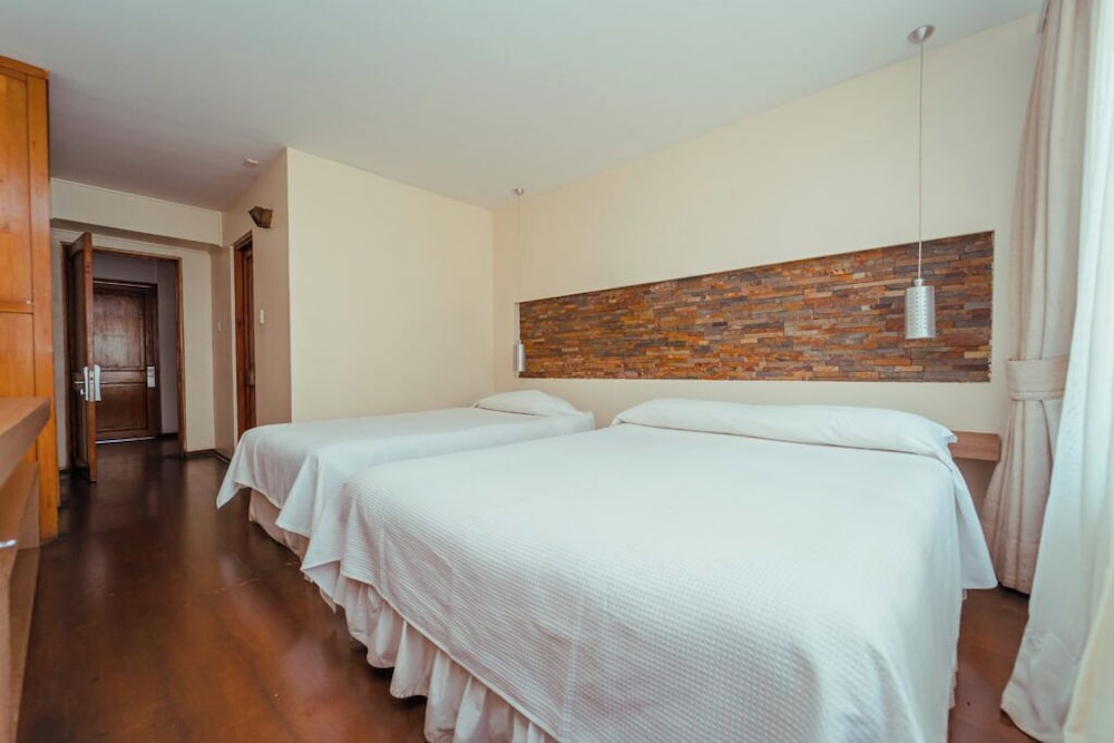 Superior, Twin Beds