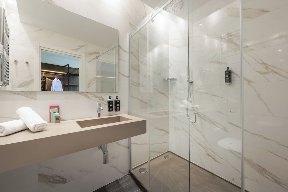 غرفة عائلية بسرير كوين، iH Hotels Milano Centrale 9/9
