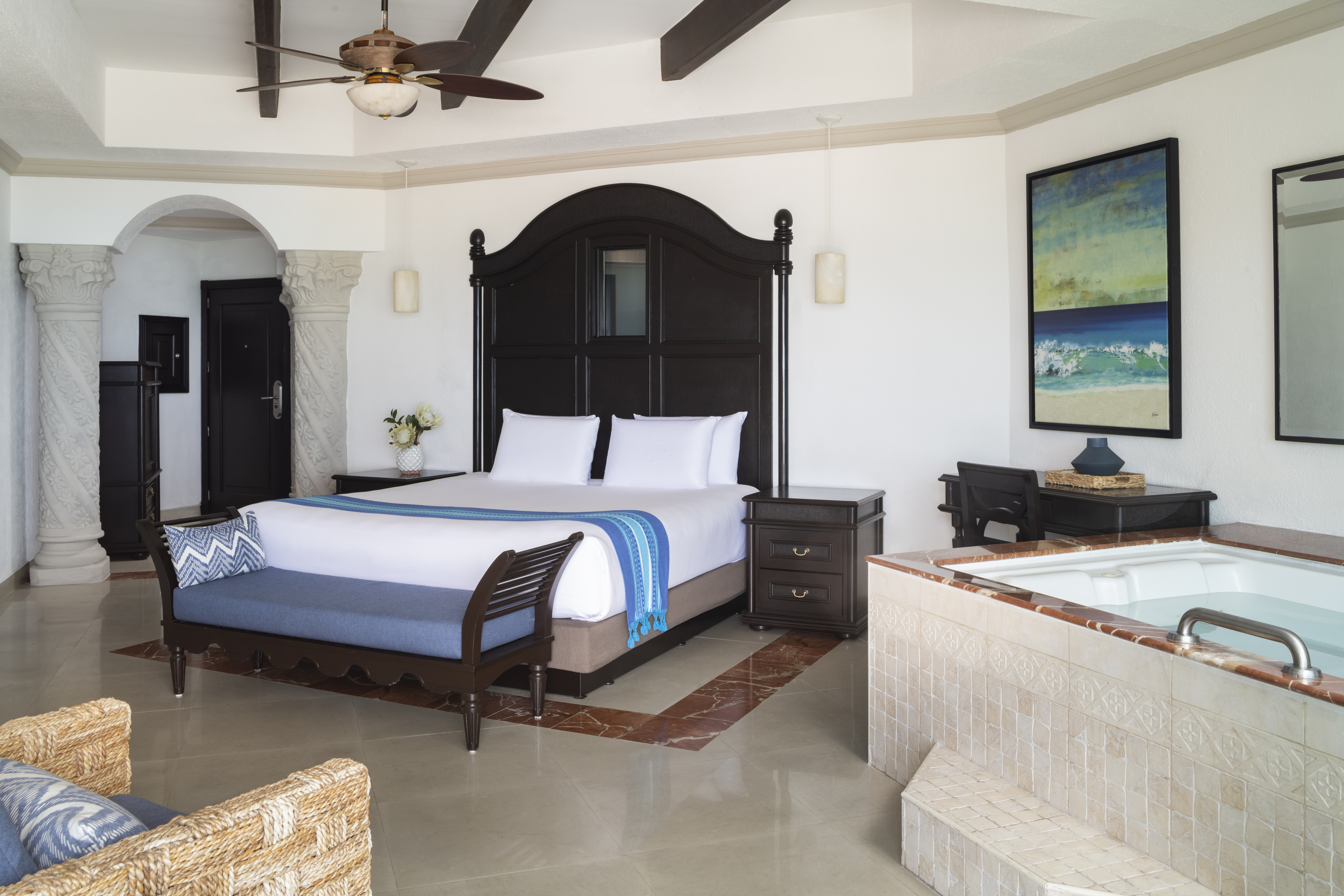 JUNIOR SUITE, KING BED