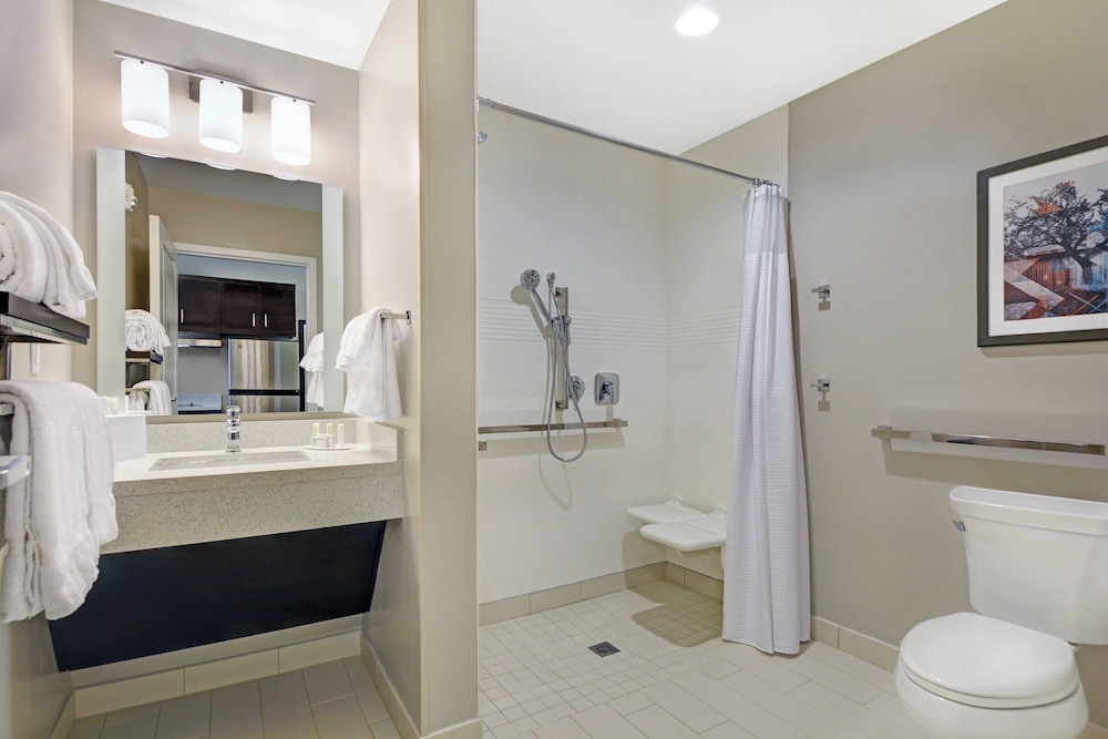 جناح بسرير كينج بغرفة نوم واحدة مع أريكة، TownePlace Suites by Marriott Jackson Airport/Flowood 2/3