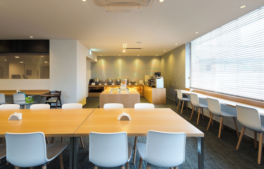 Metro Hotel Myeongdong 59/71