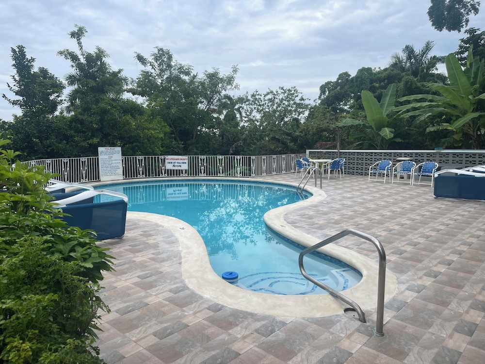 Palm View Guesthouse and Conference Centre 34/42