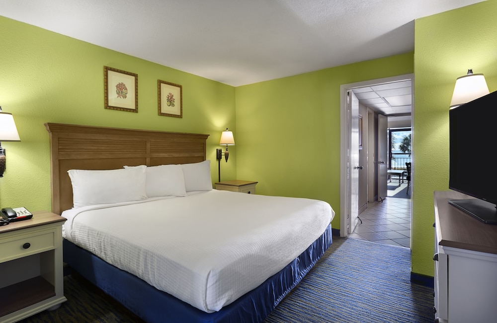 Caribbean Resort Villas 19/75