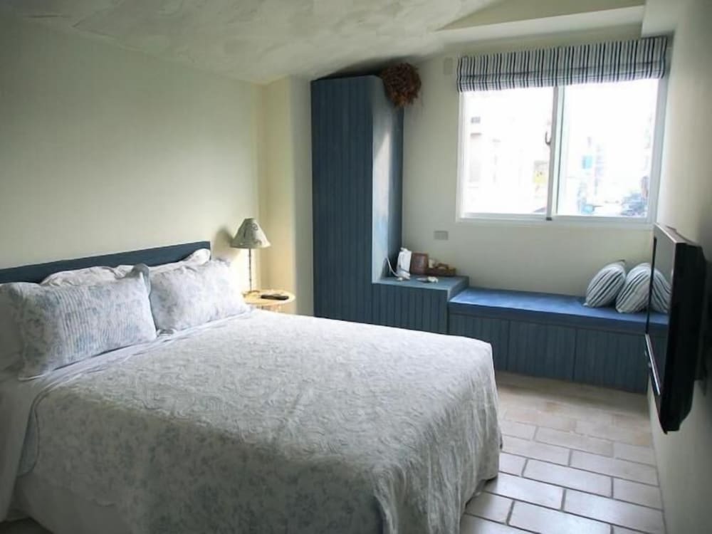 COMFORT, DOUBLE BED