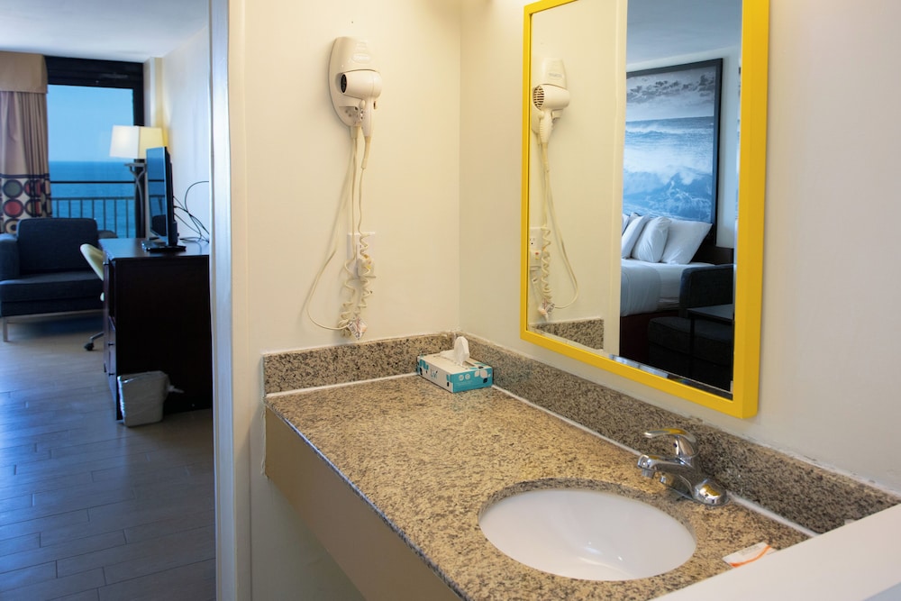 Room, King Bed, Ocean Front, Sofa، Aqua Vista Resort Hotel 3/3