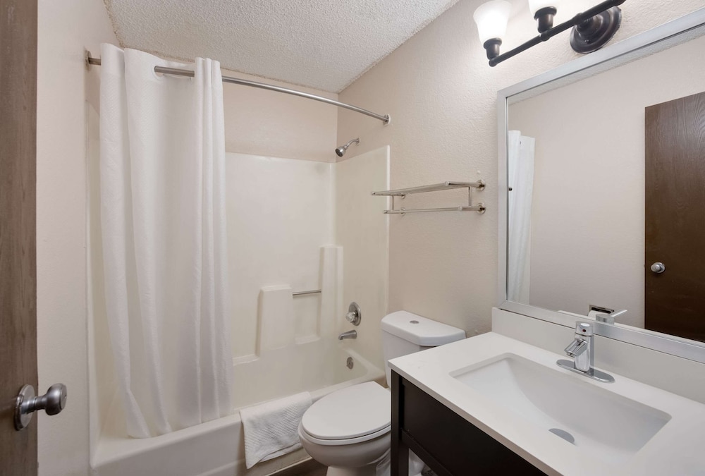 Rodeway Inn Colorado Springs 19/21
