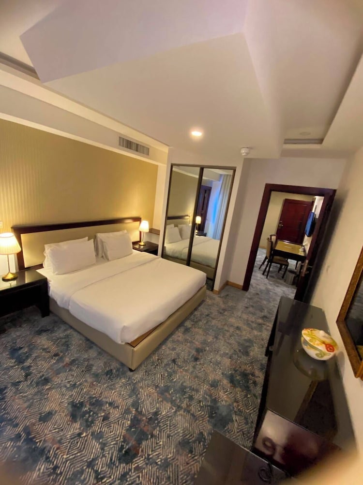Strand Hotel Jordan 37/59