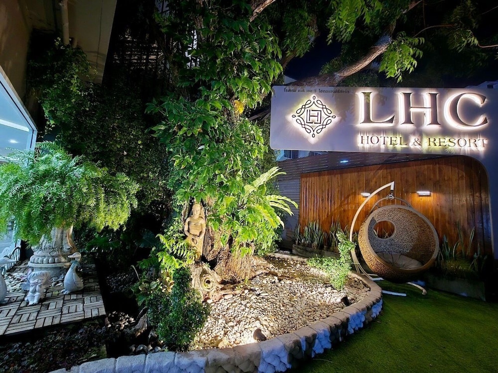 LHC Hotel and Resort 75/75