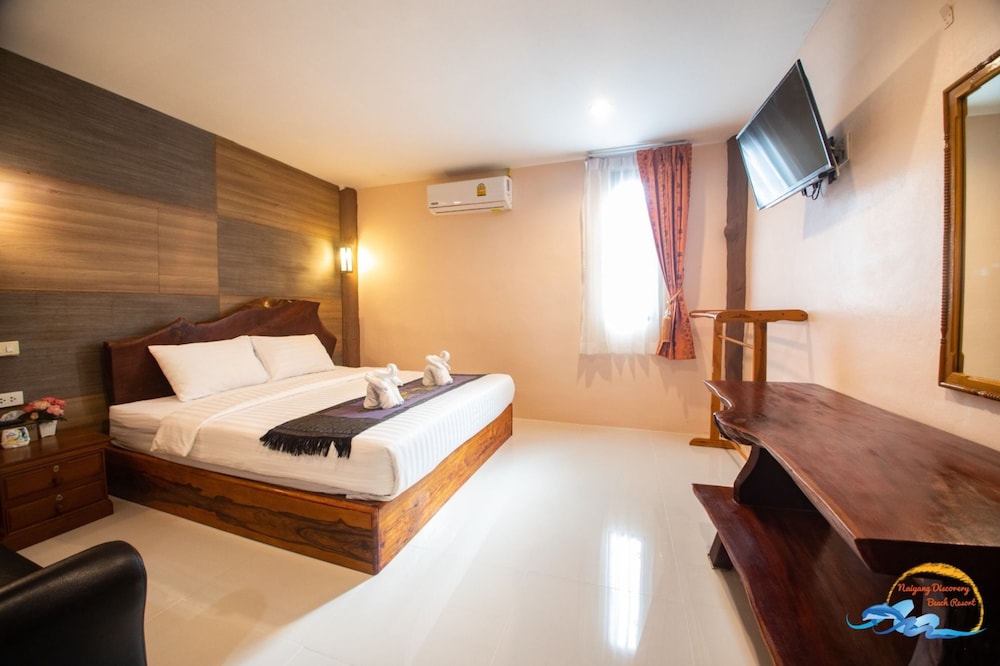 Naiyang Discovery Beach Resort 26/50