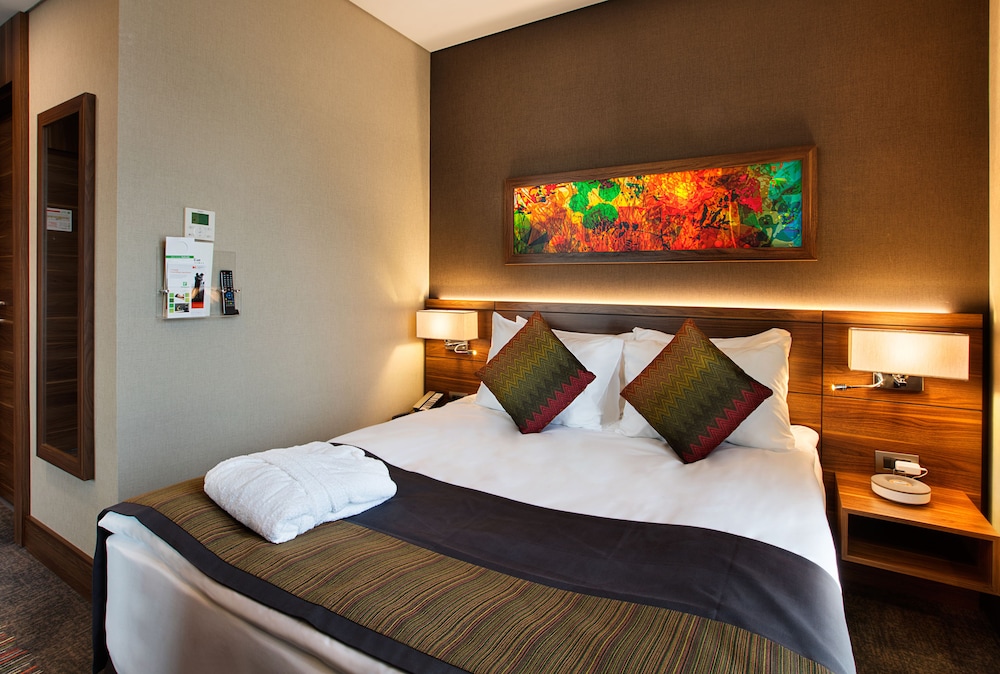 HOLIDAY INN ISTANBUL - KADIKOY 17/78