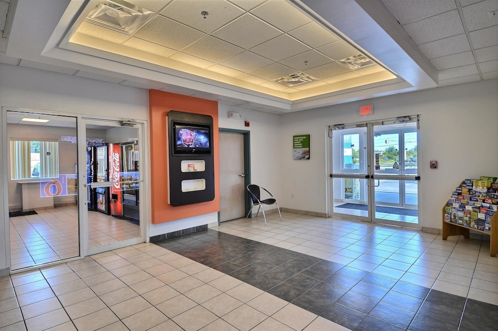 Motel6 Tewksbury, MA - Boston 36/42