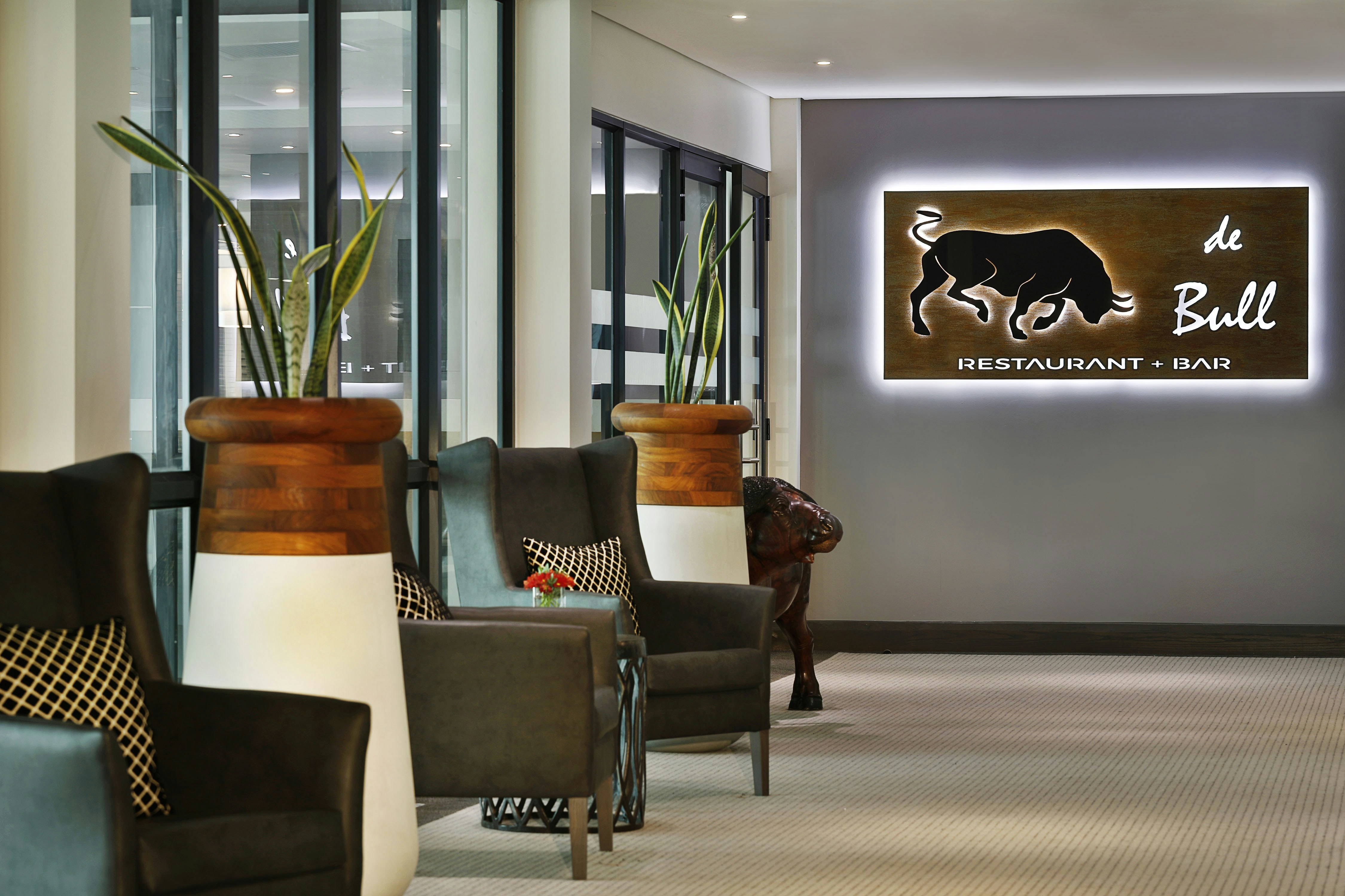 Legend Hotel Lagos Airport Curio Collection By Hilton 11/81