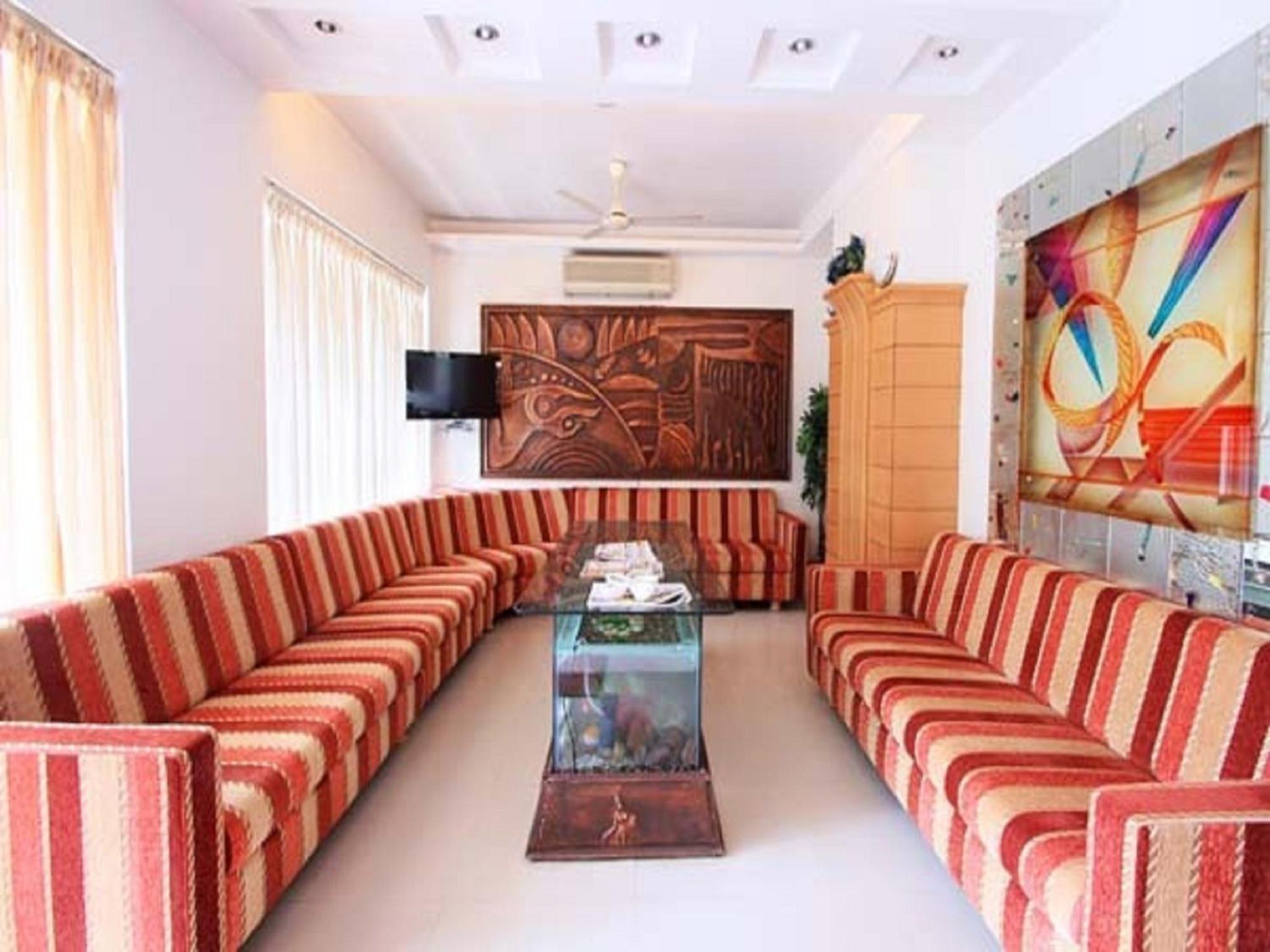 Oyo 1114 Hotel Sitara Paradise 20/26
