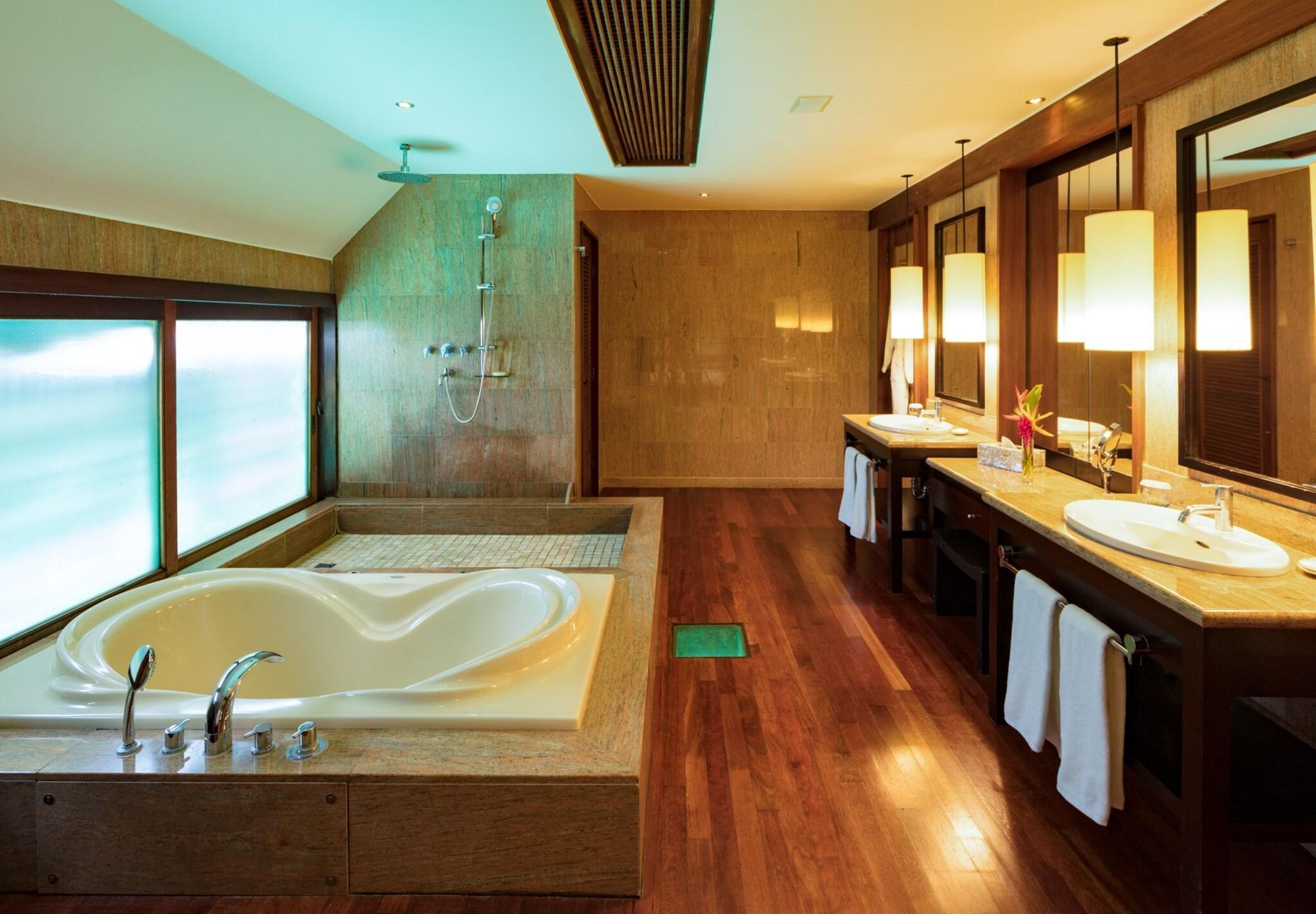 Superior, Villa, Lagoon View, The St Regis Bora Bora Resort 4/7