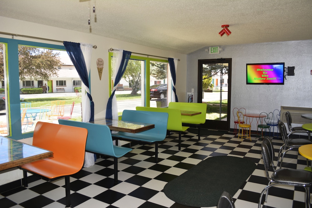 Retro Inn at Mesa Verde 38/61