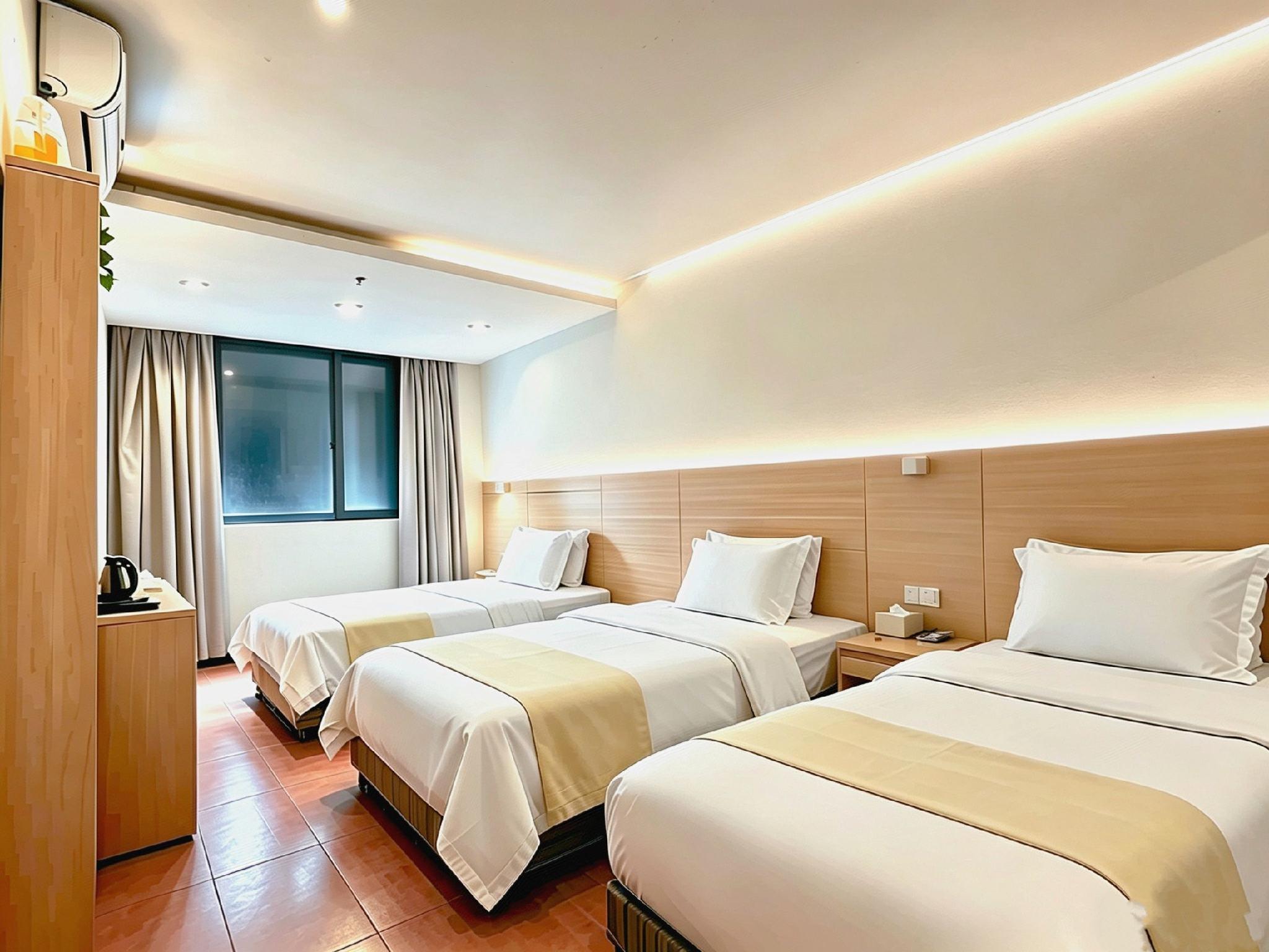 Longxiang Hotel 8/25