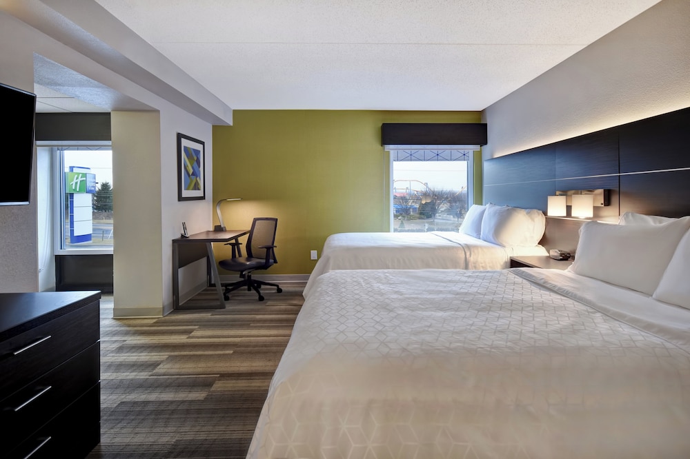 suite, 2 queen beds, park view