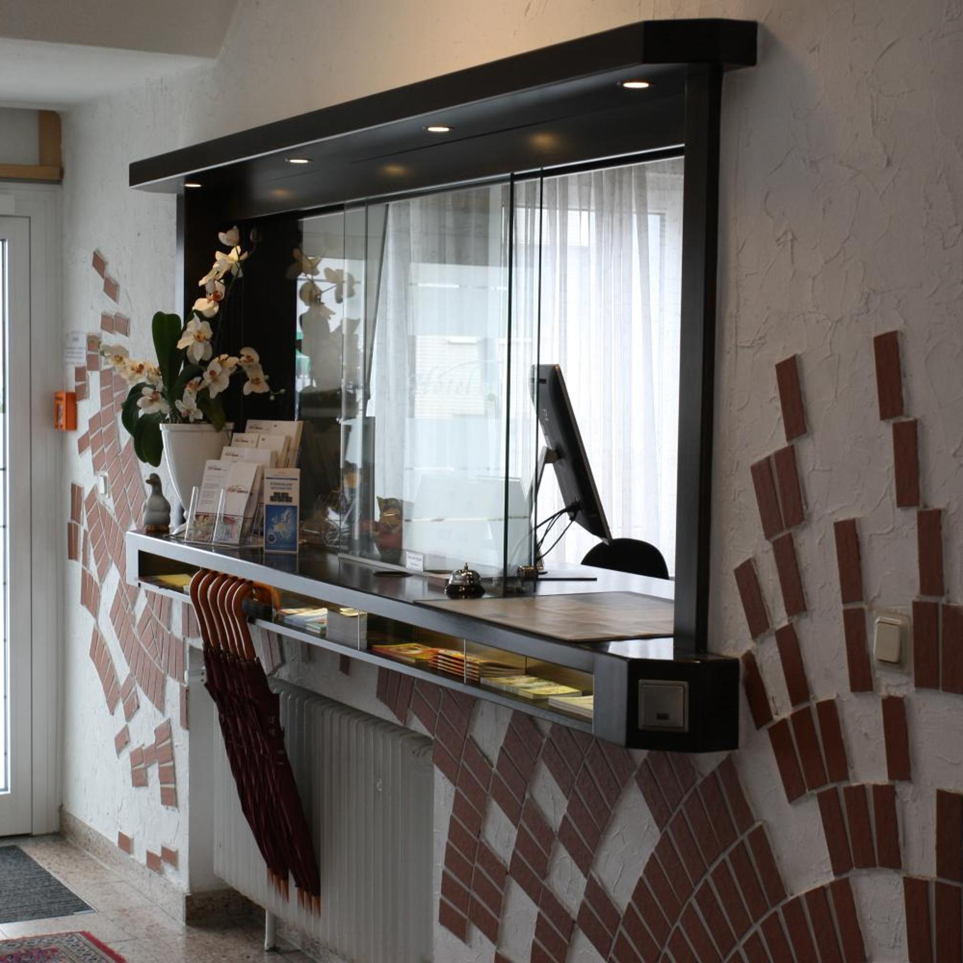Hotel Burger 8/58