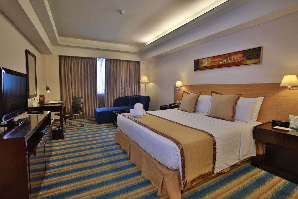 Deluxe King (1 Bed)