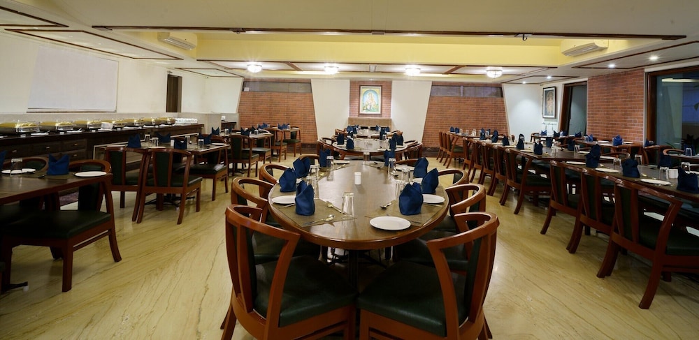 Valley View Beacon Resort, Mahabaleshwar 39/50