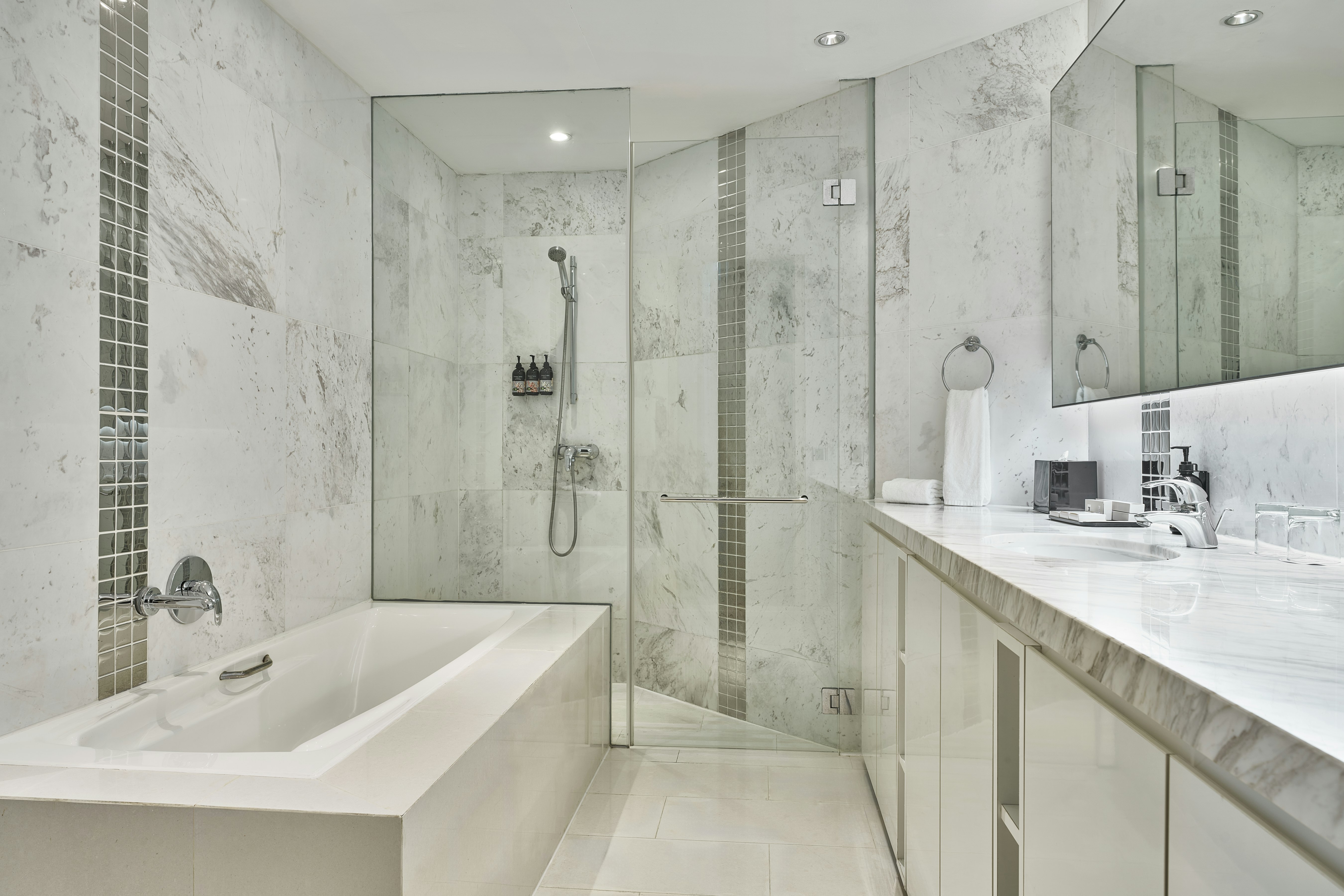 Grand Copthorne Waterfront 49/50