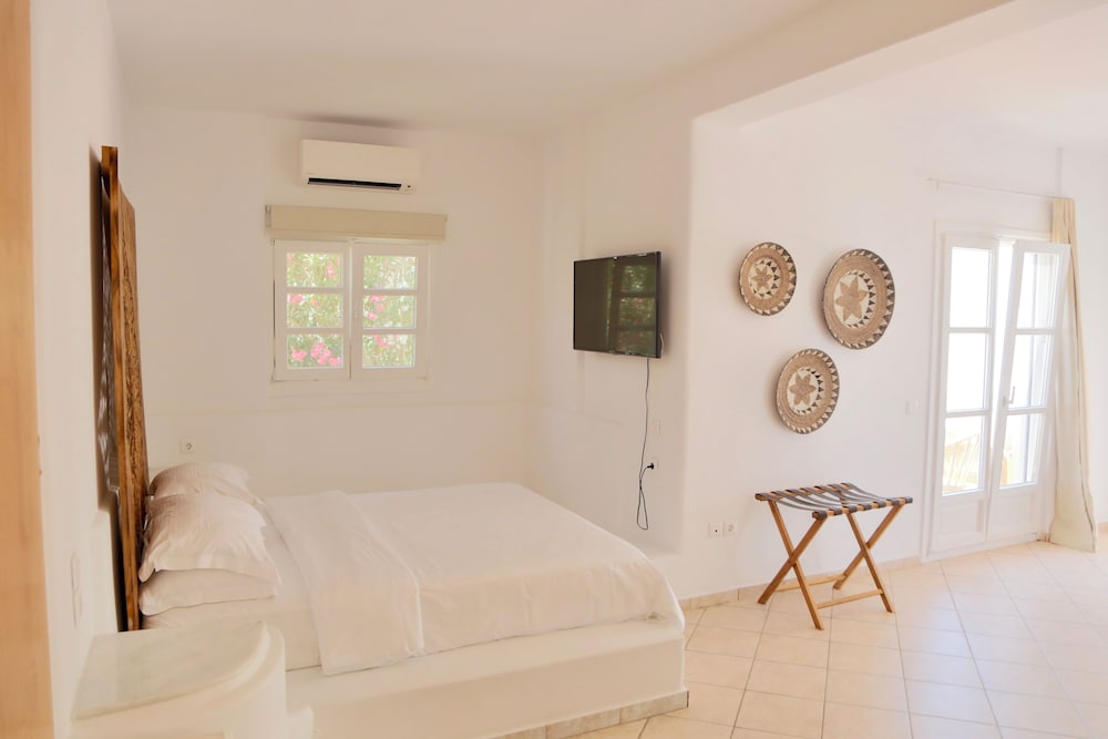 Ubud Mykonos 18/50