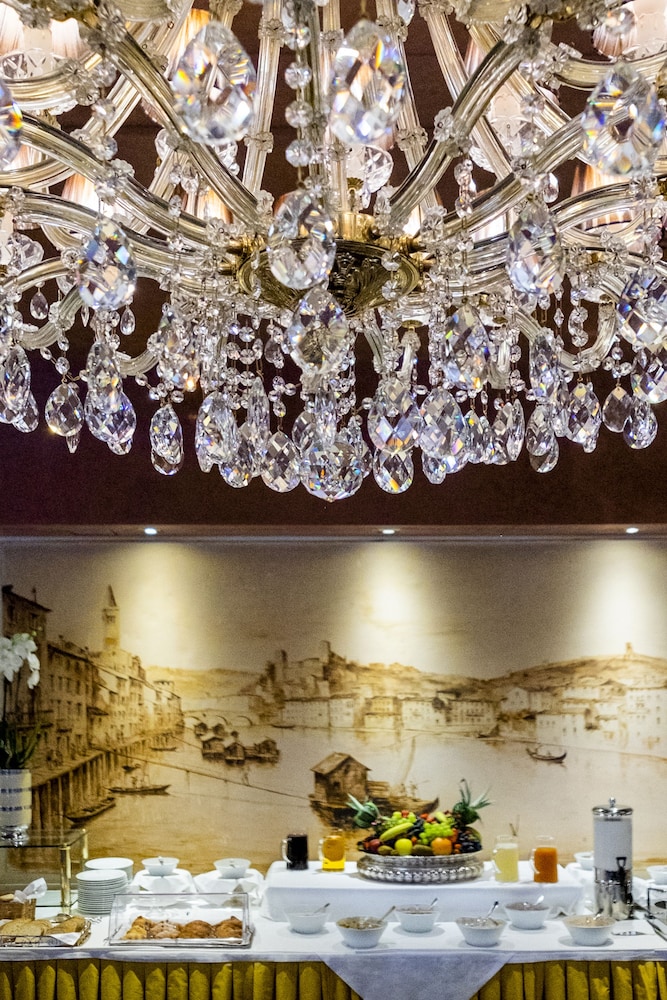 Hotel Accademia Verona 77/80