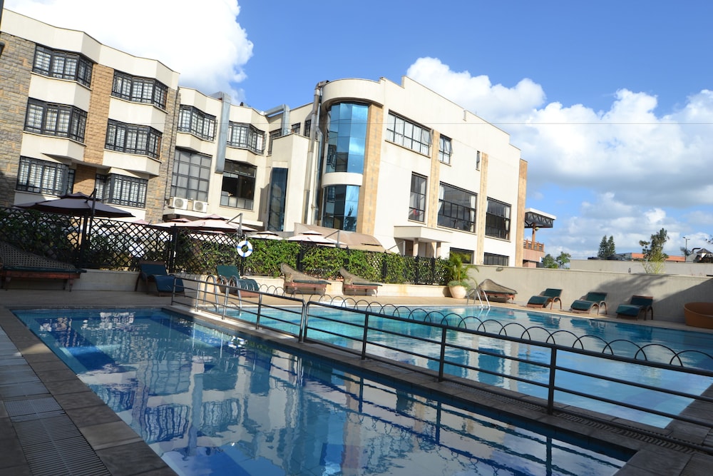 Weston Hotel 67/72