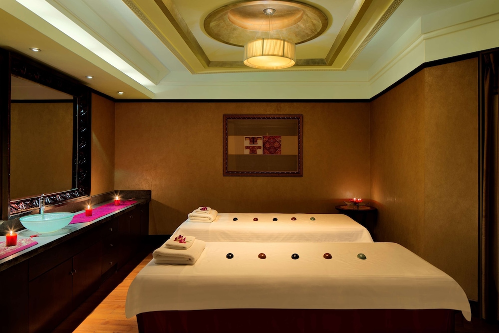 Radisson Blu Hotel Shanghai New World 8/71