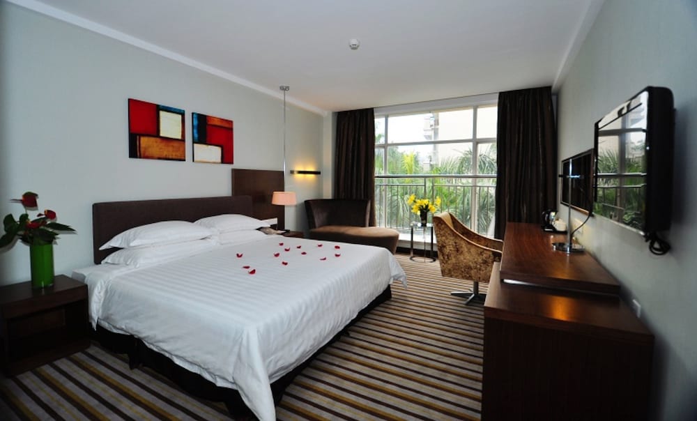 Deluxe, Queen Bed